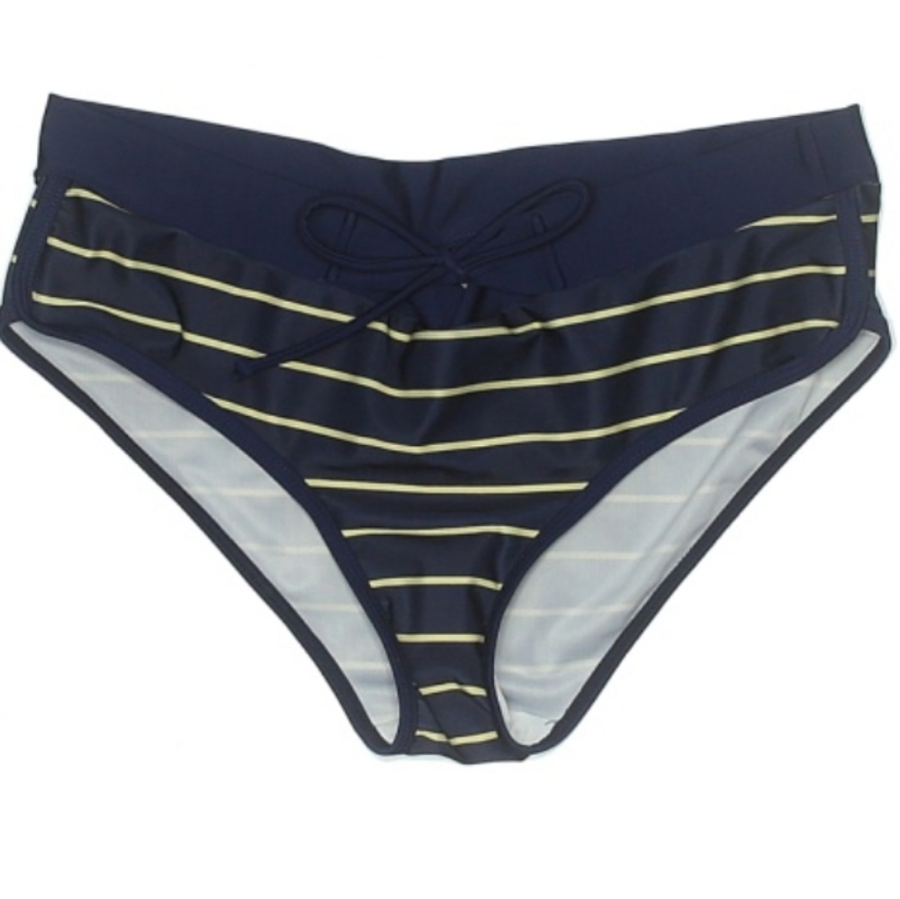 Tankini Set - Picture 8 of 8